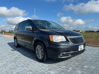 Chrysler  Town & Country 3,6   V6, LPG, r.v. 2013,