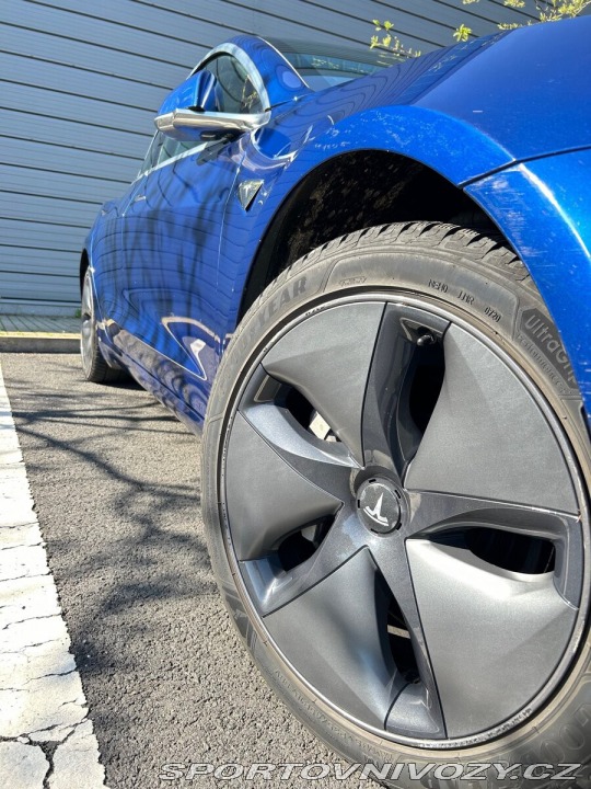 Tesla Model 3 Tesla Model 3 2020