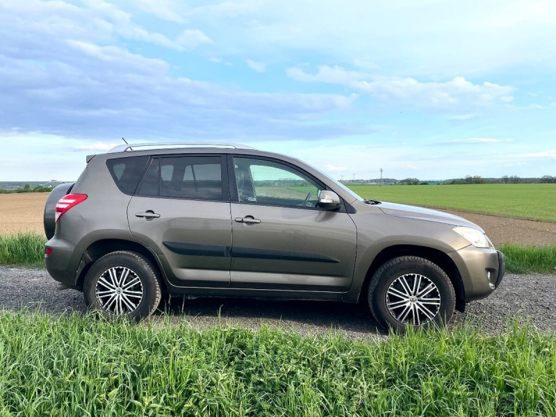 Toyota Ostatní modely RAV4 2,2   2AD 110kW 4x4