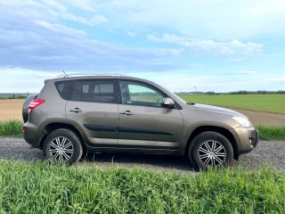 Toyota  RAV4 2,2   2AD 110kW 4x4