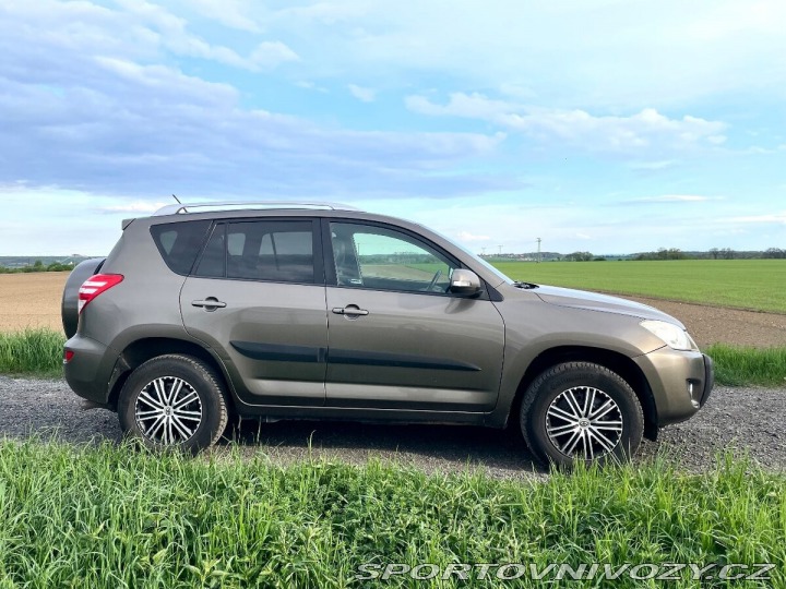 Toyota Ostatní modely RAV4 2,2 2AD 110kW 4x4 2009