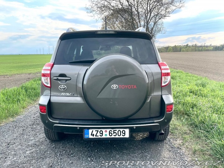 Toyota Ostatní modely RAV4 2,2 2AD 110kW 4x4 2009