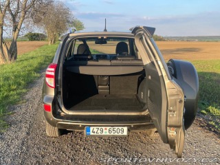Toyota Ostatní modely RAV4 2,2   2AD 110kW 4x4 2009