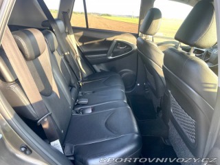Toyota Ostatní modely RAV4 2,2   2AD 110kW 4x4 2009