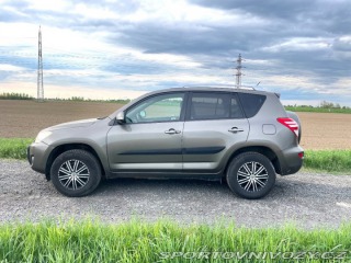 Toyota Ostatní modely RAV4 2,2   2AD 110kW 4x4 2009