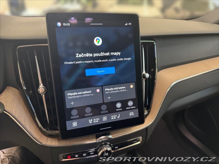 Volvo Ostatní modely XC60 2,0 T6 AWD Plus Dark 5630 2025