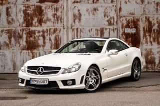 Mercedes-Benz SL 63 AMG IWC