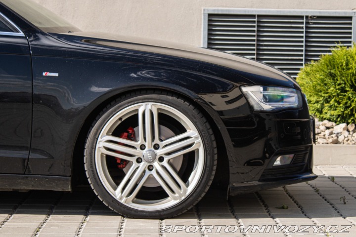 Audi A4 2.0 TDI quatrro 140kW /a 2015