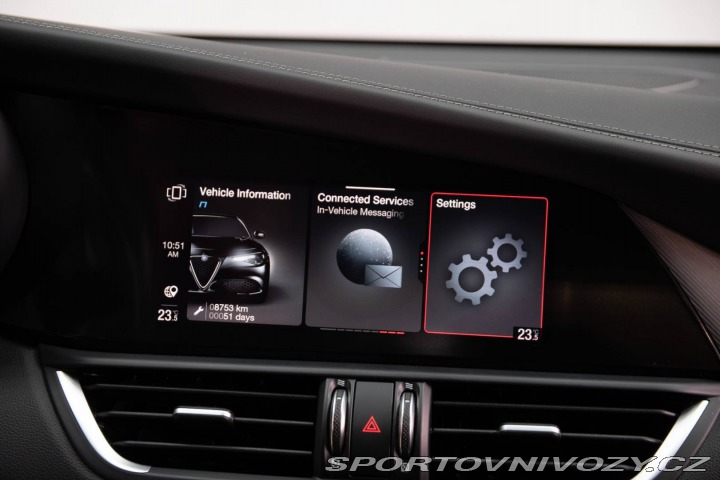 Alfa Romeo Giulia 2.0 GME Veloce AWD AT 2022
