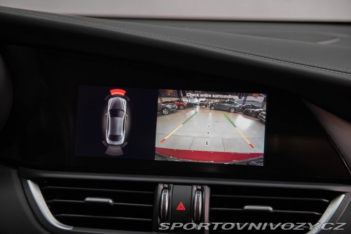 Alfa Romeo Giulia 2.0 GME Veloce AWD AT 2022