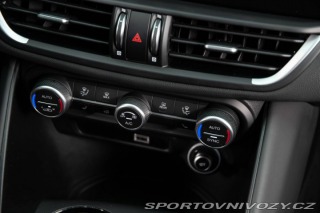 Alfa Romeo Giulia 2.0 GME Veloce AWD AT 2022