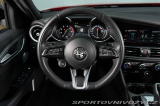 Alfa Romeo Giulia 2.0 GME Veloce AWD AT 2022