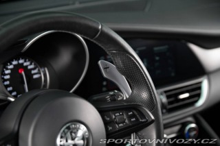 Alfa Romeo Giulia 2.0 GME Veloce AWD AT 2022