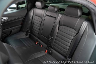 Alfa Romeo Giulia 2.0 GME Veloce AWD AT 2022