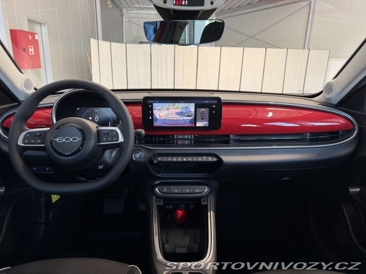 Fiat 600 1.2 Turbo Hybrid 100k MHE 2025