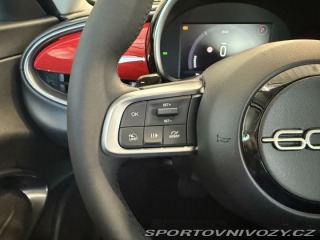 Fiat 600 1.2 Turbo Hybrid 100k MHE 2025