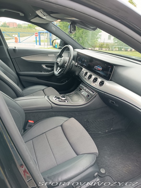 Mercedes-Benz E  2019
