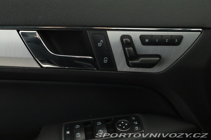 Mercedes-Benz E Elegance E 350 CDI 2012