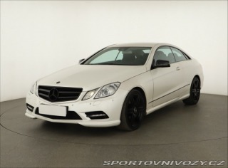 Mercedes-Benz E Elegance E 350 CDI 2012