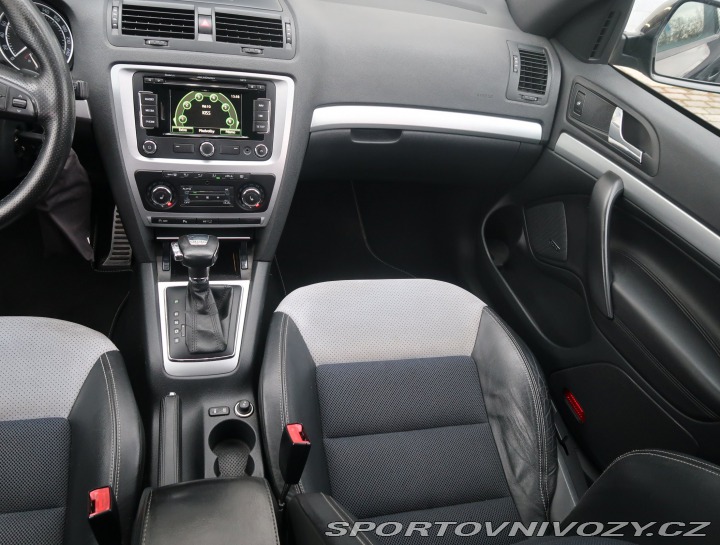 Škoda Octavia RS RS RS 2.0 TDI 2011