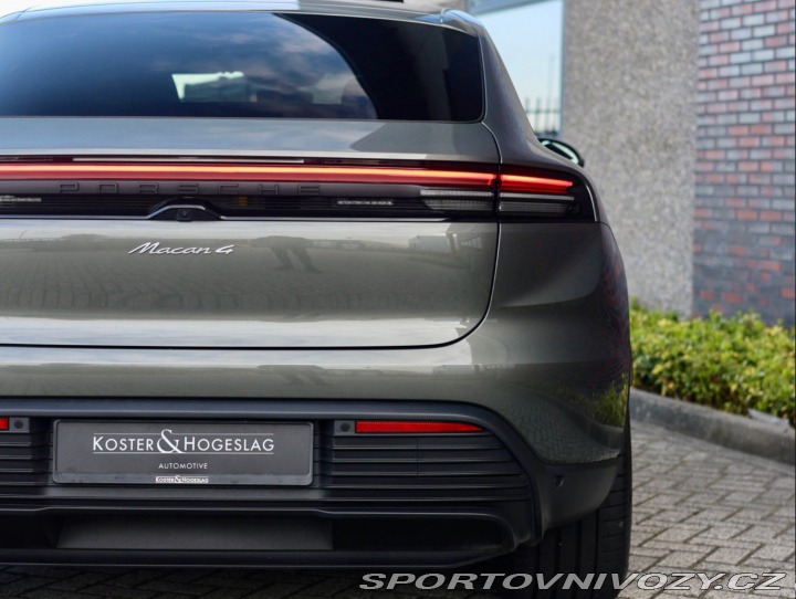 Porsche Macan Electric 4 *Pasažier.Dis 2024