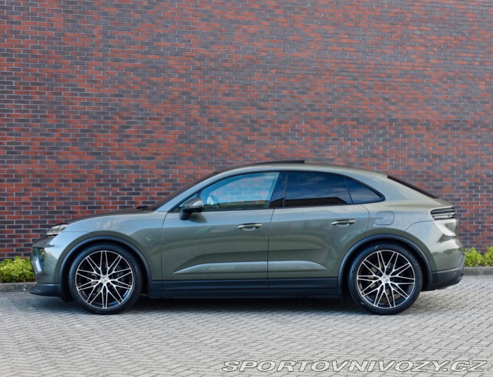 Porsche Macan Electric 4 *Pasažier.Dis 2024