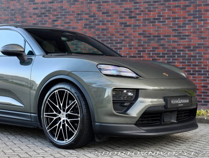 Porsche Macan Electric 4 *Pasažier.Dis 2024