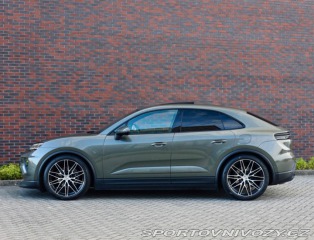 Porsche Macan Electric 4 *Pasažier.Dis 2024