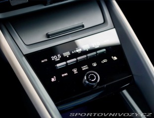 Porsche Macan Electric 4 *Pasažier.Dis 2024