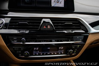 BMW 5 540i xDrive A/T 2017