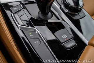 BMW 5 540i xDrive A/T 2017
