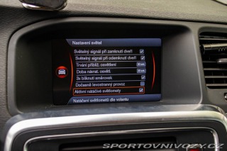 Volvo V60 D5 Momentum 2011