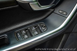 Volvo V60 D5 Momentum 2011