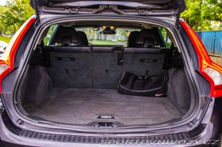 Volvo V60 D5 Momentum 2011