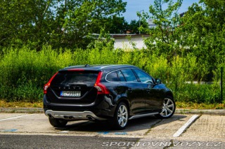 Volvo V60 D5 Momentum 2011