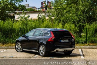 Volvo V60 D5 Momentum 2011