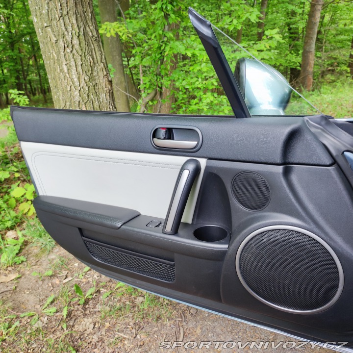 Mazda MX-5 KAMINARI 2011