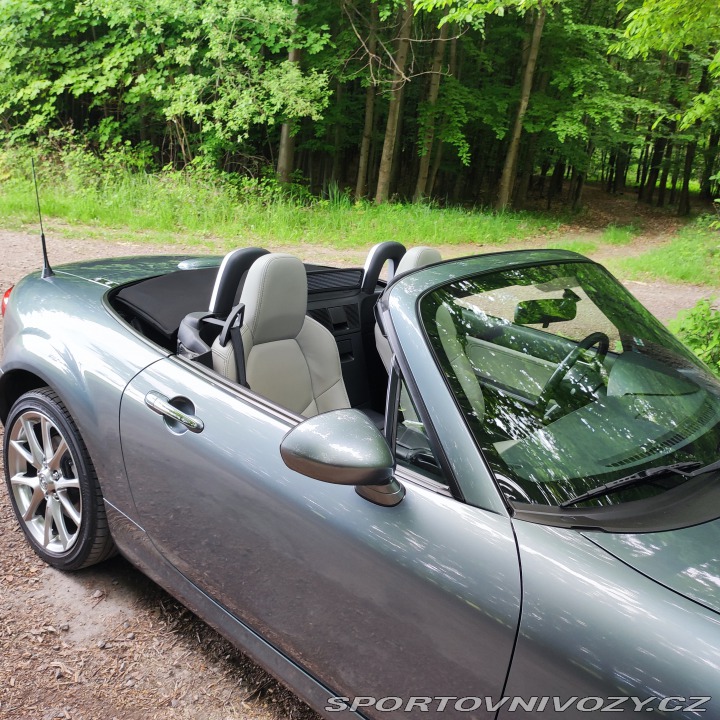 Mazda MX-5 KAMINARI 2011
