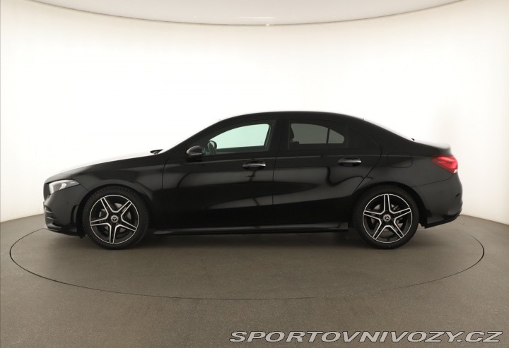 Mercedes-Benz A AMG Line A 200 2021