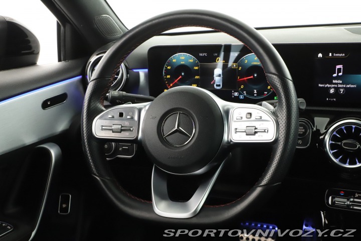 Mercedes-Benz A AMG Line A 200 2021