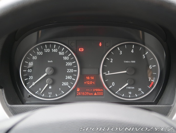 BMW 3 325 i 2006