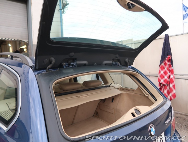 BMW 3 325 i 2006