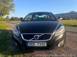 Volvo C70 2011