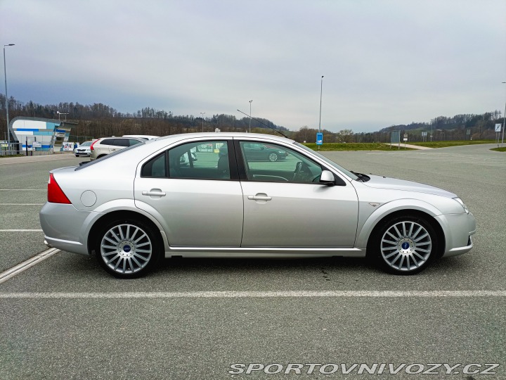 Ford Mondeo ST ST220 2004