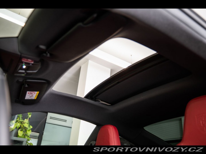 Porsche 911 (992) Carrera 4 GTS 2023