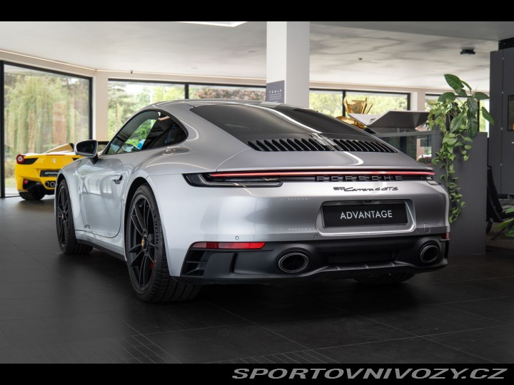 Porsche 911 (992) Carrera 4 GTS 2023