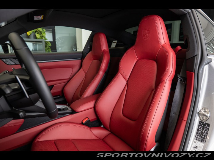 Porsche 911 (992) Carrera 4 GTS 2023