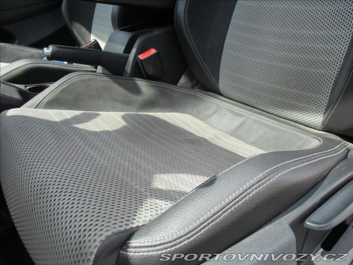 Volkswagen Scirocco 1,4 TSi 118kw motor po GO 2009