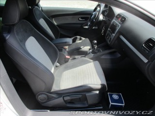 Volkswagen Scirocco 1,4 TSi 118kw motor po GO 2009