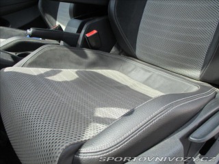 Volkswagen Scirocco 1,4 TSi 118kw motor po GO 2009